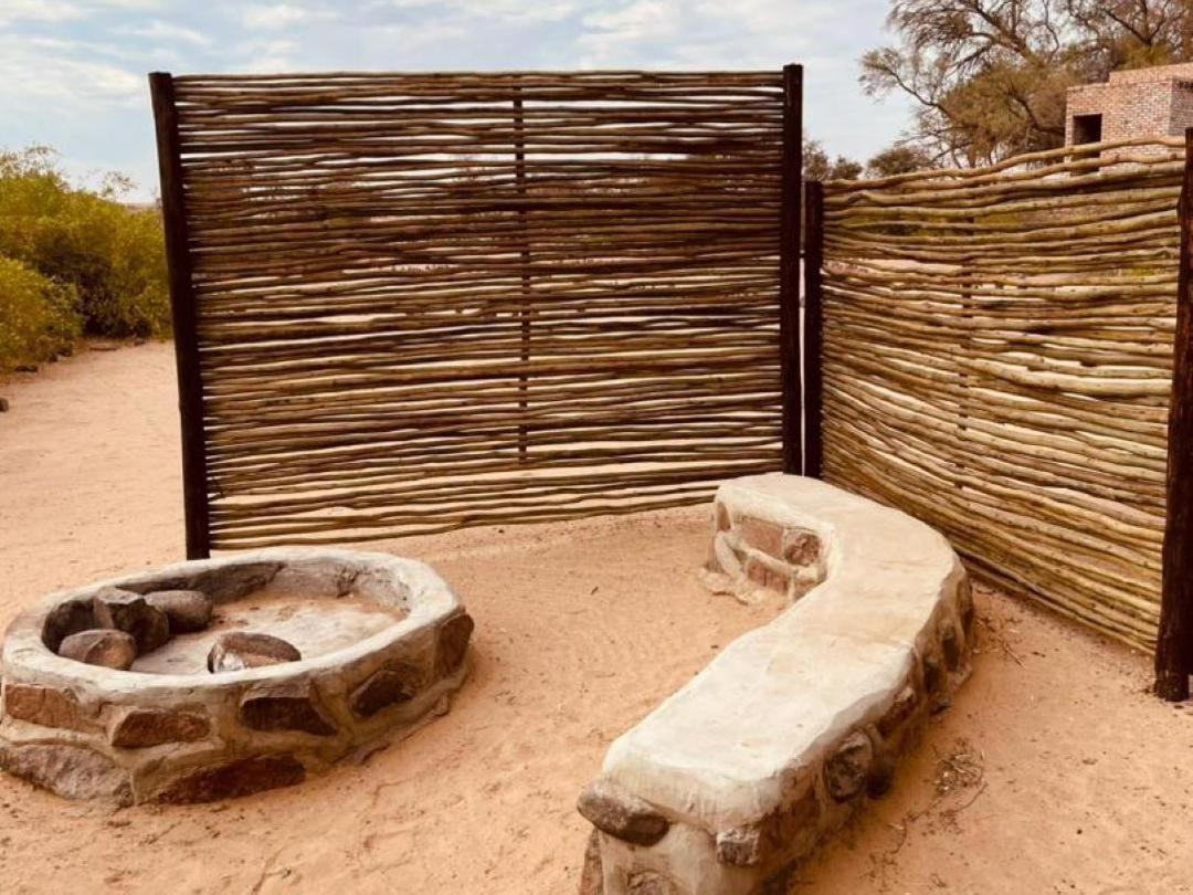 Brandberg White Lady Lodge Uis Extérieur photo