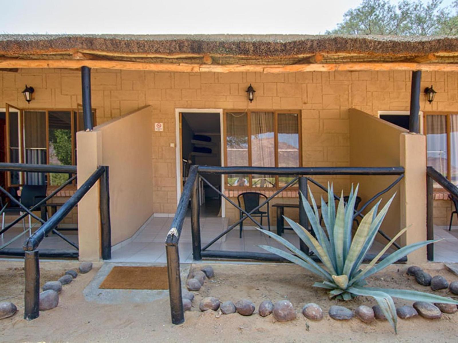Brandberg White Lady Lodge Uis Extérieur photo